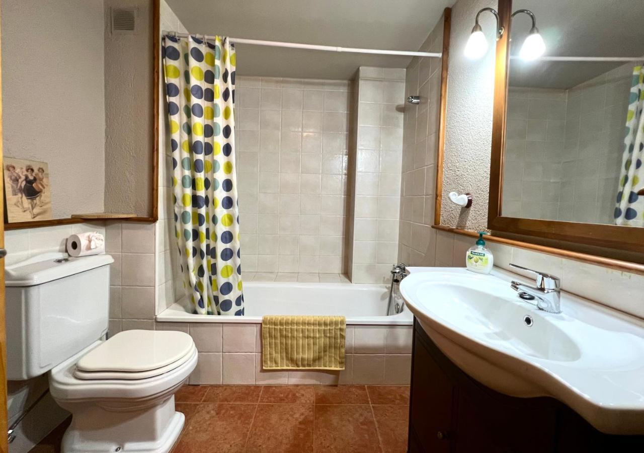 Apartamento Raval - L'Amfitriona Rialp Dış mekan fotoğraf